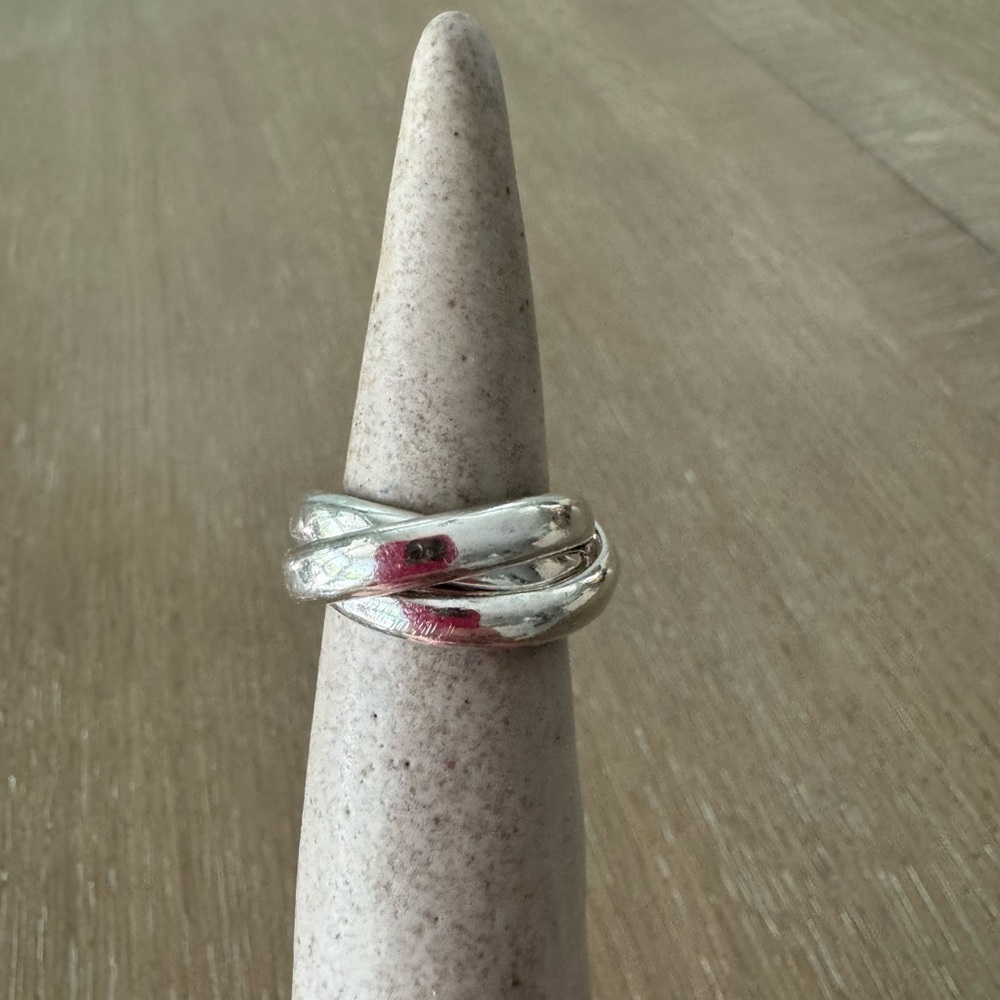 Sterling Silver Trinity Ring Approximately Sz 7 - image 2